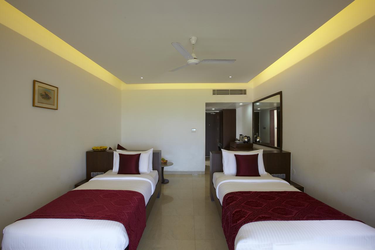 Rns Golf Resort & Nature Cure Centre Māvalli 外观 照片
