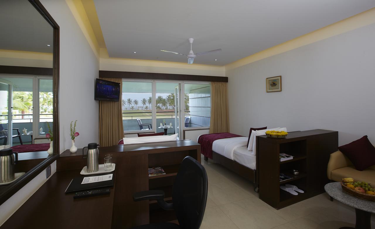 Rns Golf Resort & Nature Cure Centre Māvalli 外观 照片