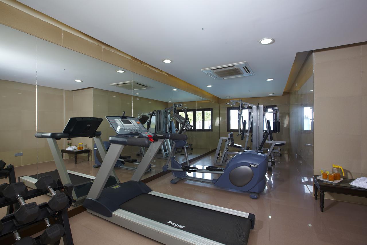 Rns Golf Resort & Nature Cure Centre Māvalli 外观 照片